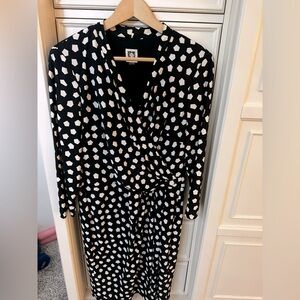 Anne Klein Black and White Geometric Long Sleeve Dress